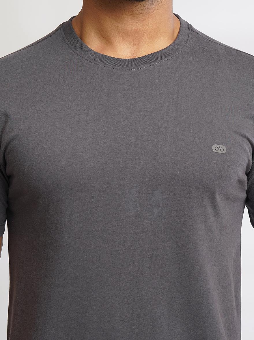 Dark Grey Solid Slim Fit T-Shirt | pehervi