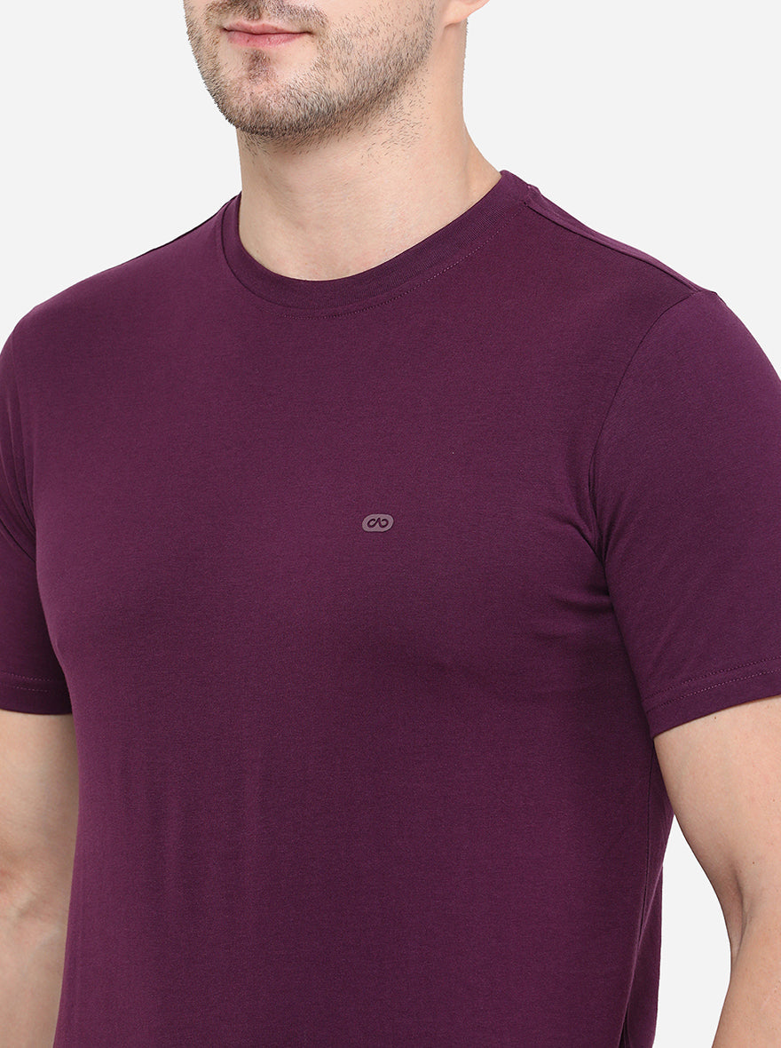 Deep Purple Solid Slim Fit T-Shirt | pehervi