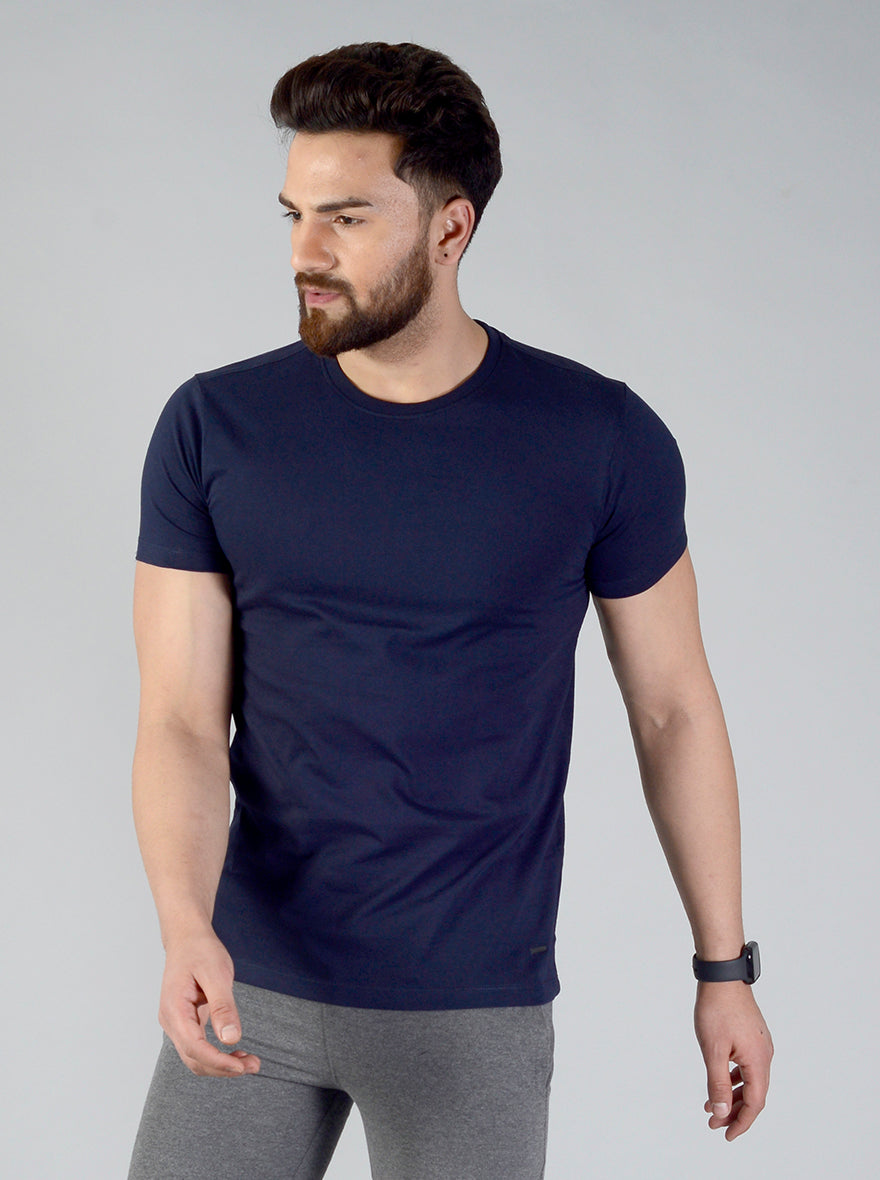 Dark Navy Blue Solid Slim Fit T-shirt | pehervi