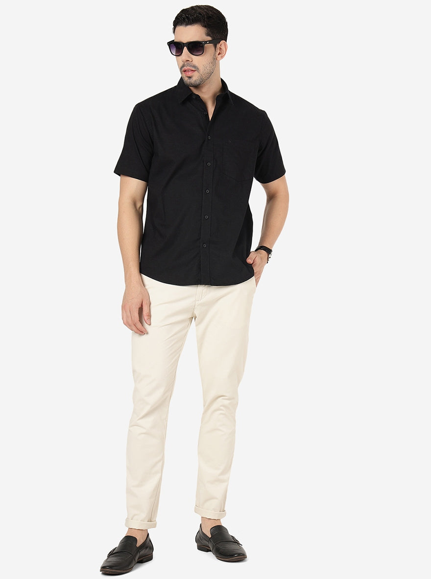 Black Solid Smart Fit Semi Casual Shirt | Pehervi