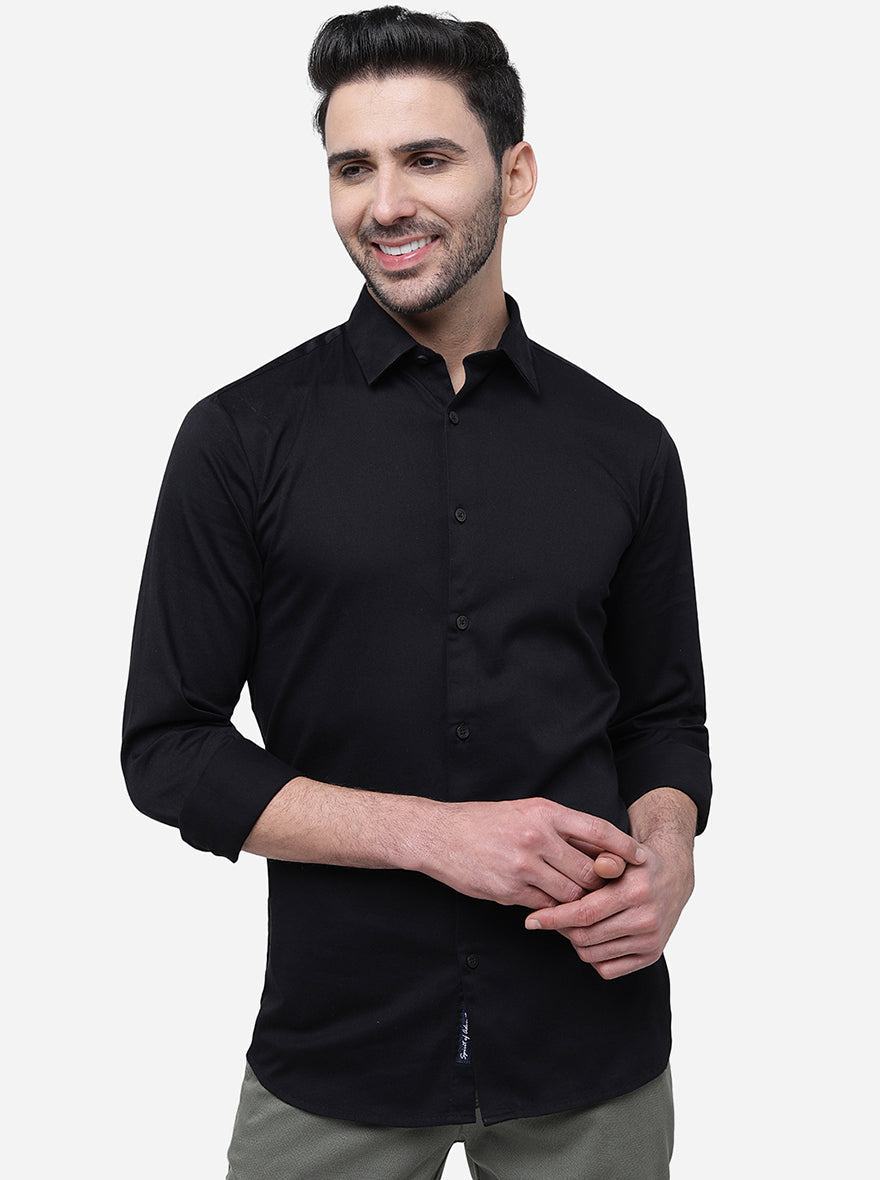 Black Solid Slim Fit Semi Casual Shirt | Pehervi