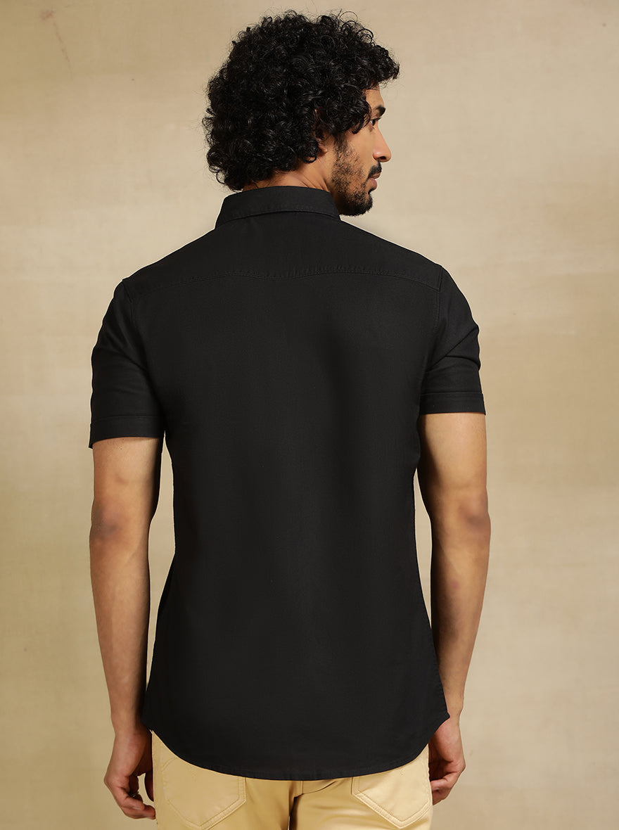 Black Solid Slim Fit Casual Shirt | pehervi