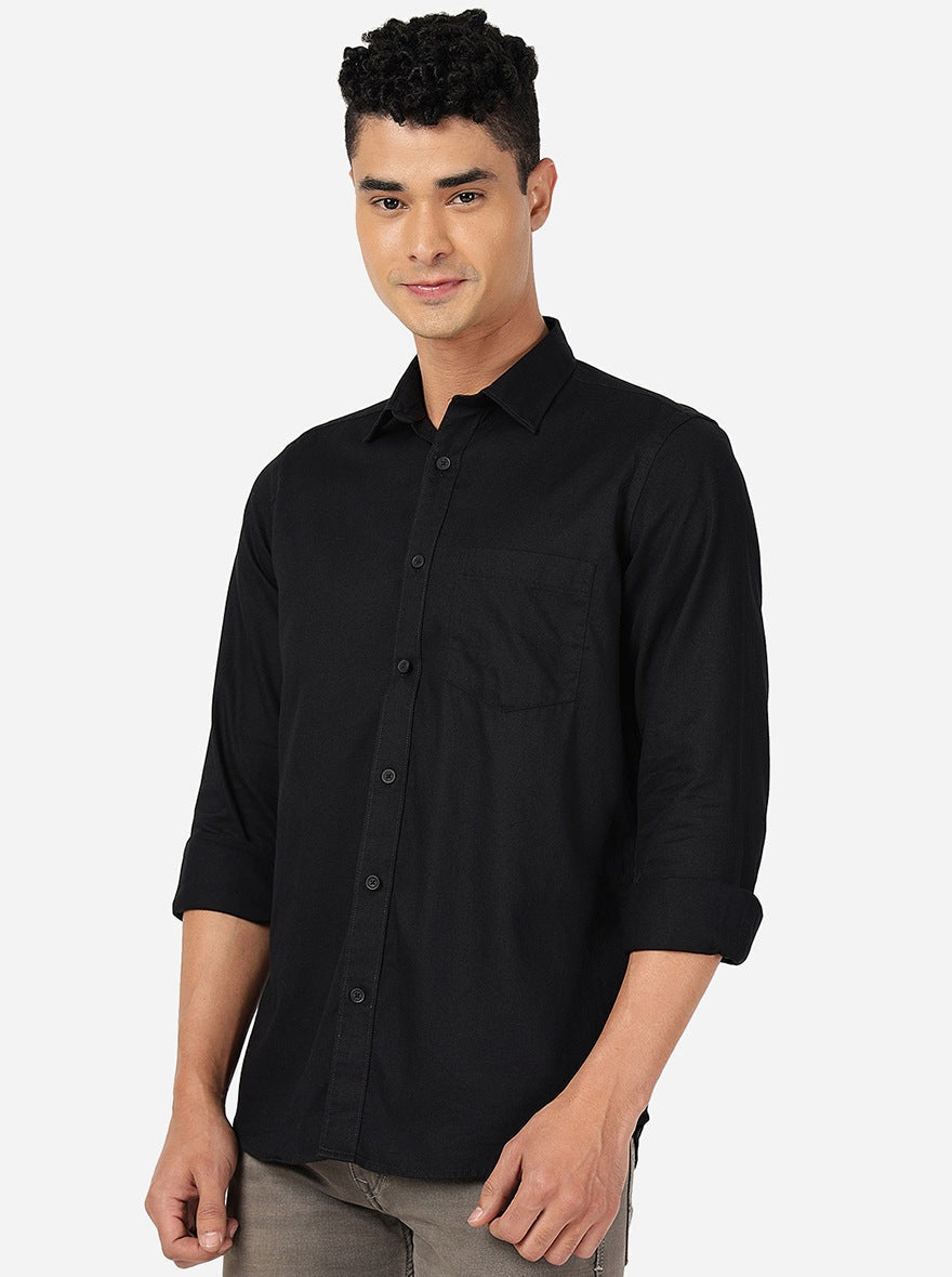 Black Solid Slim Fit Semi Casual Shirt | Pehervi