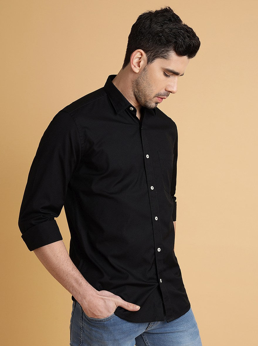 Black Solid Slim Fit Semi Casual Shirt | Pehervi