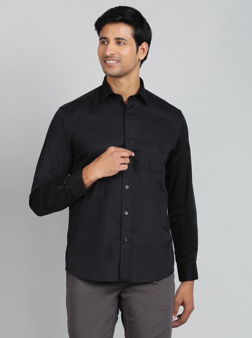 Black Solid Tailored Fit Semi Casual Shirt | Pehervi
