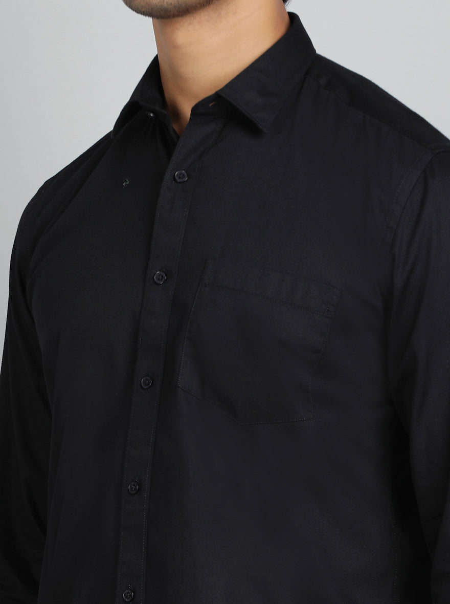 Black Solid Tailored Fit Semi Casual Shirt | Pehervi