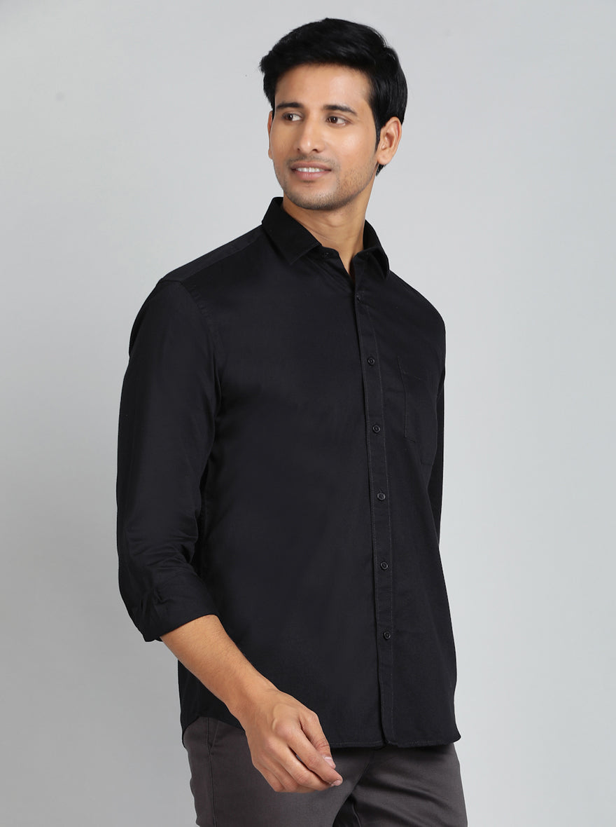 Black Solid Tailored Fit Semi Casual Shirt | Pehervi