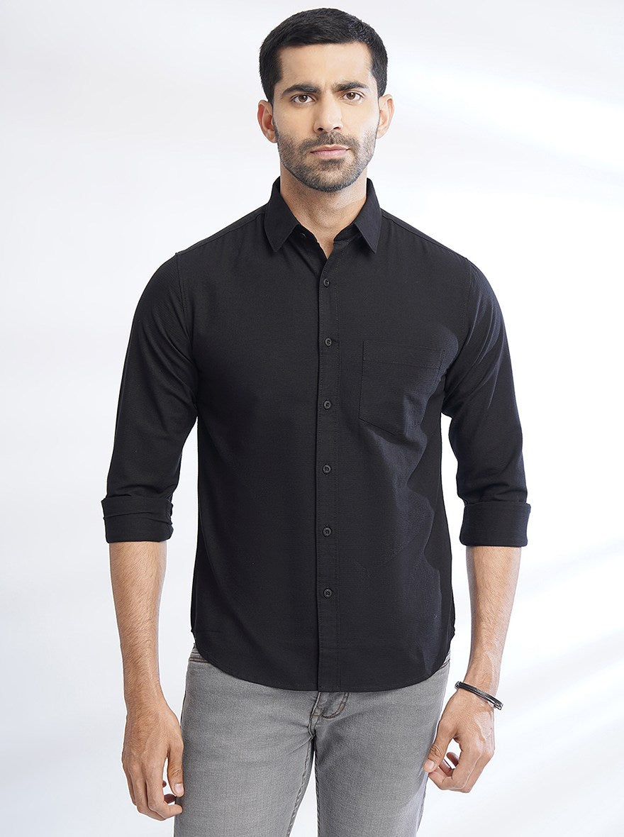 Black Solid Slim Fit Casual Shirt | pehervi
