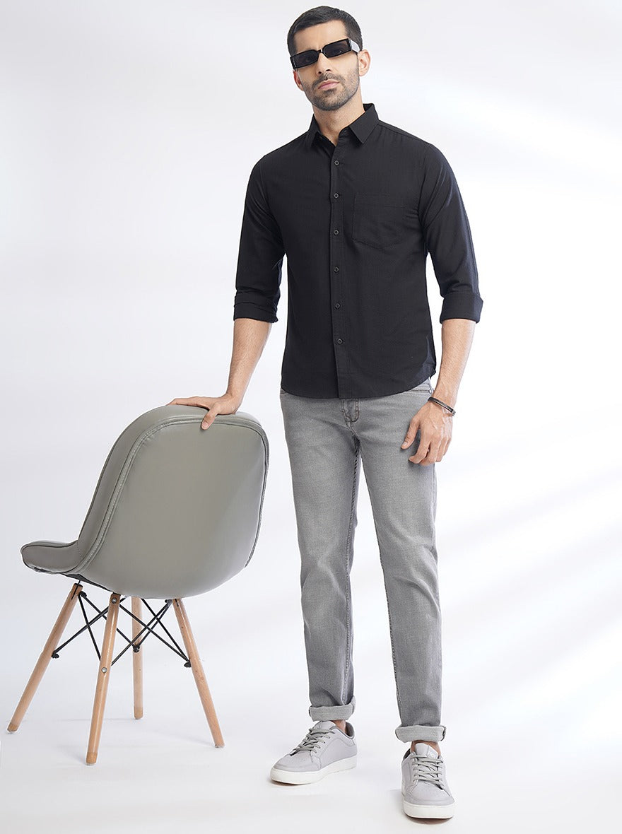 Black Solid Slim Fit Casual Shirt | pehervi