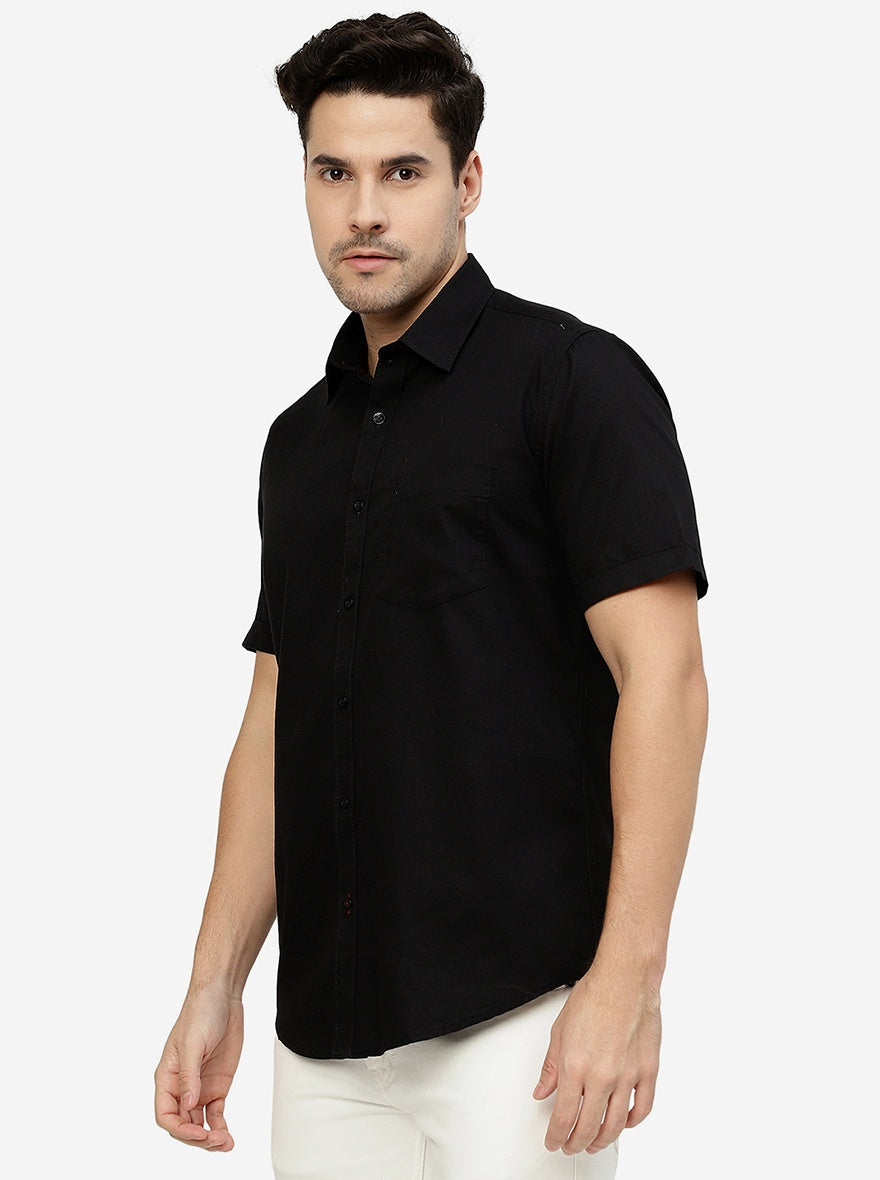 Black Solid Smart Fit Semi Casual Shirt | Pehervi