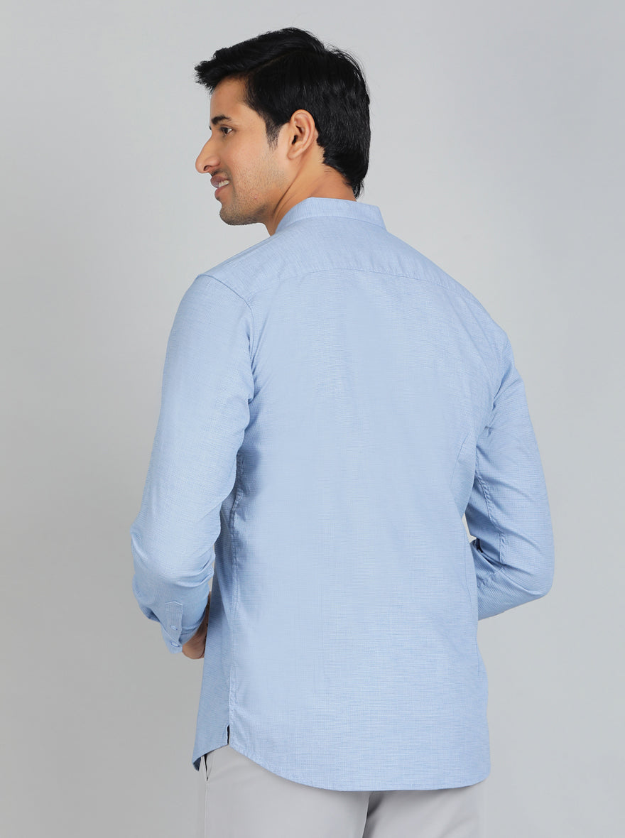 Blue Solid Slim Fit Casual Shirt | pehervi