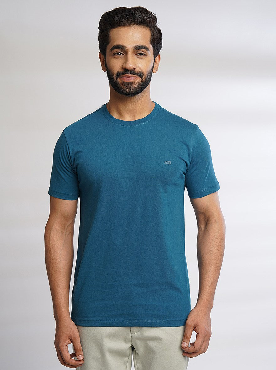 Blue Solid Slim Fit T-Shirt | pehervi