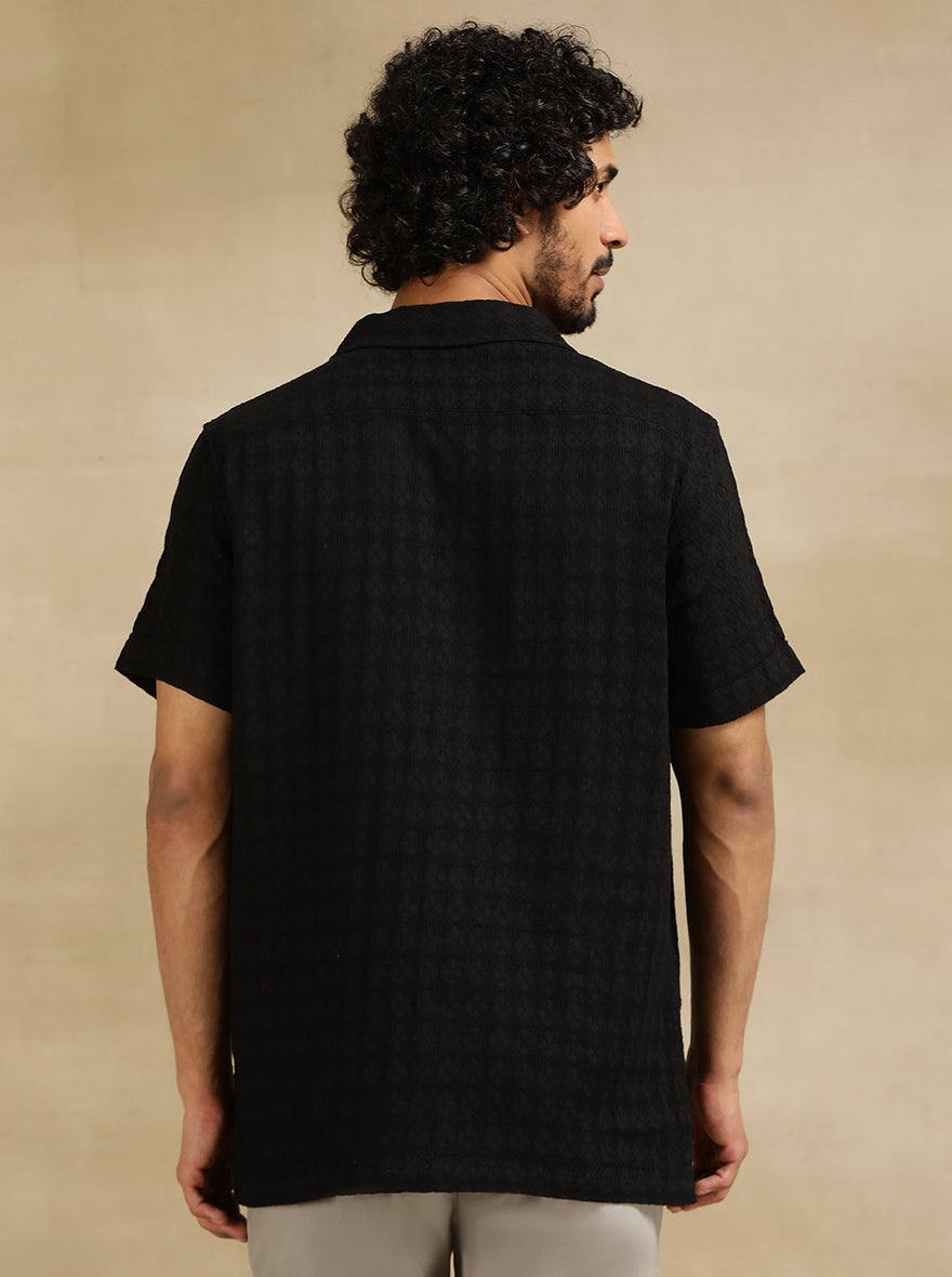 Black Solid Slim Fit Casual Shirt | pehervi