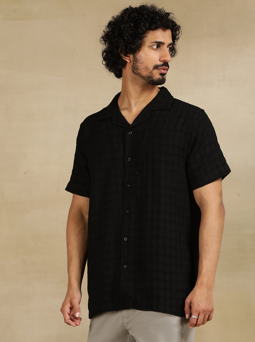 Black Solid Slim Fit Casual Shirt | pehervi