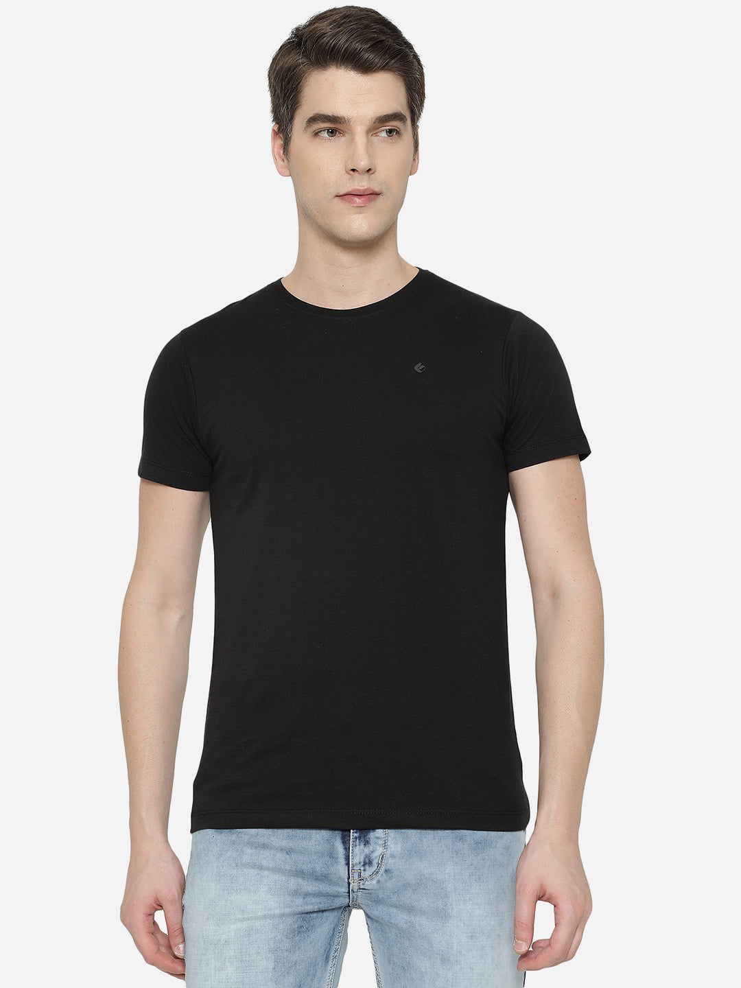 Black Solid Slim Fit T-Shirt | pehervi