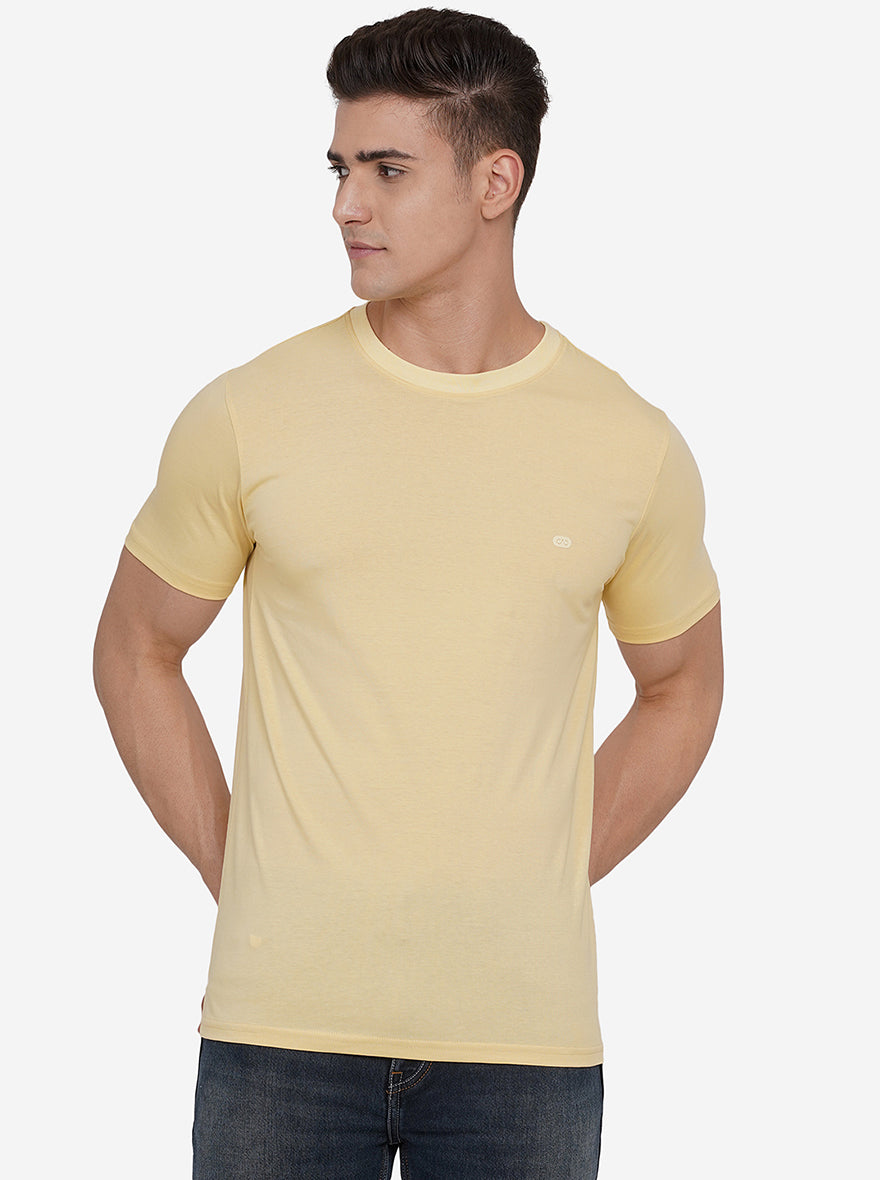 Cream Solid Slim Fit T-Shirt | pehervi