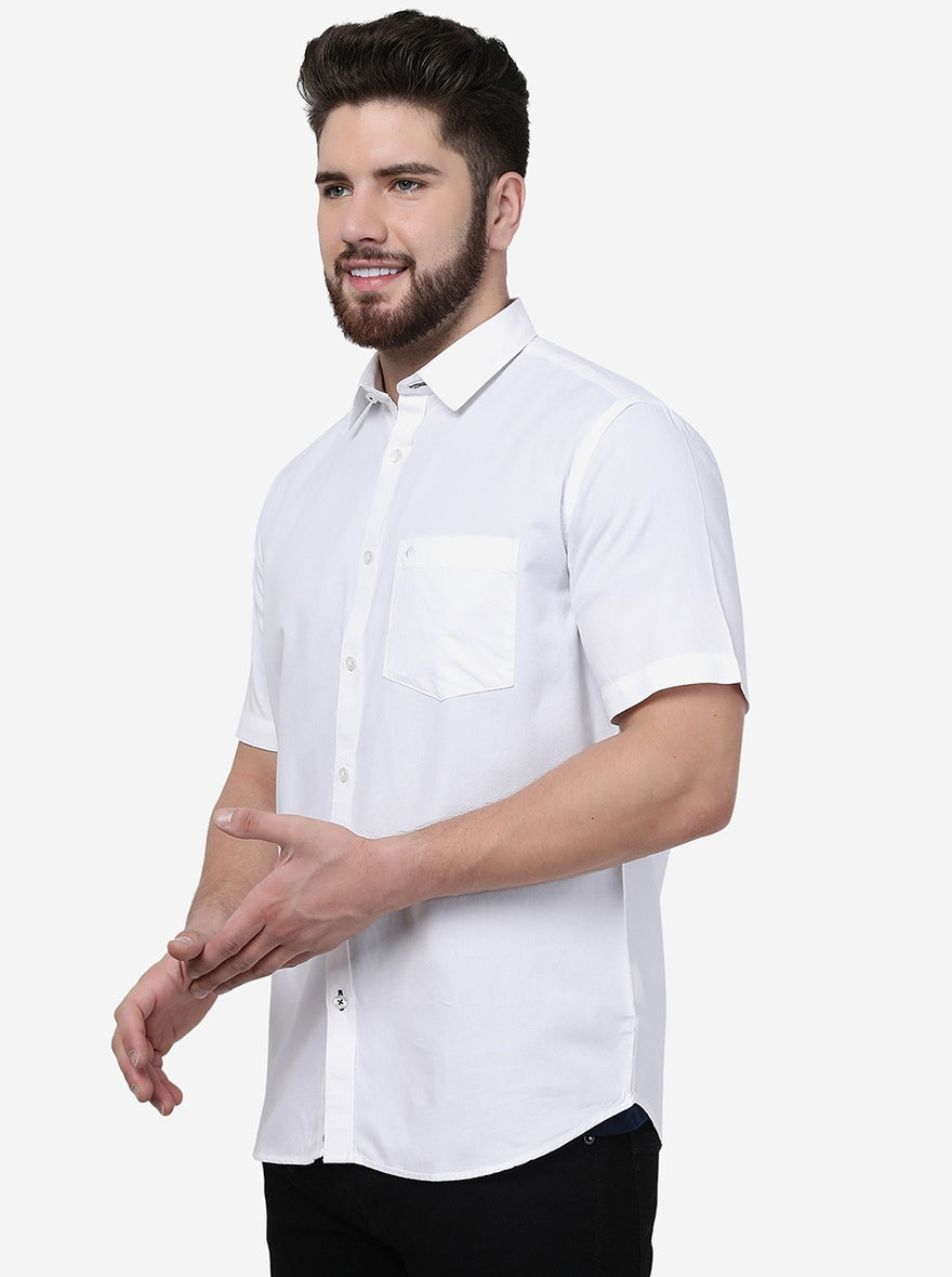 White Solid Smart Fit Semi Casual Shirt | Pehervi