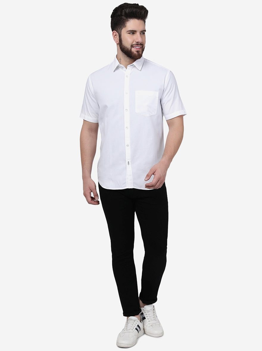 White Solid Smart Fit Semi Casual Shirt | Pehervi