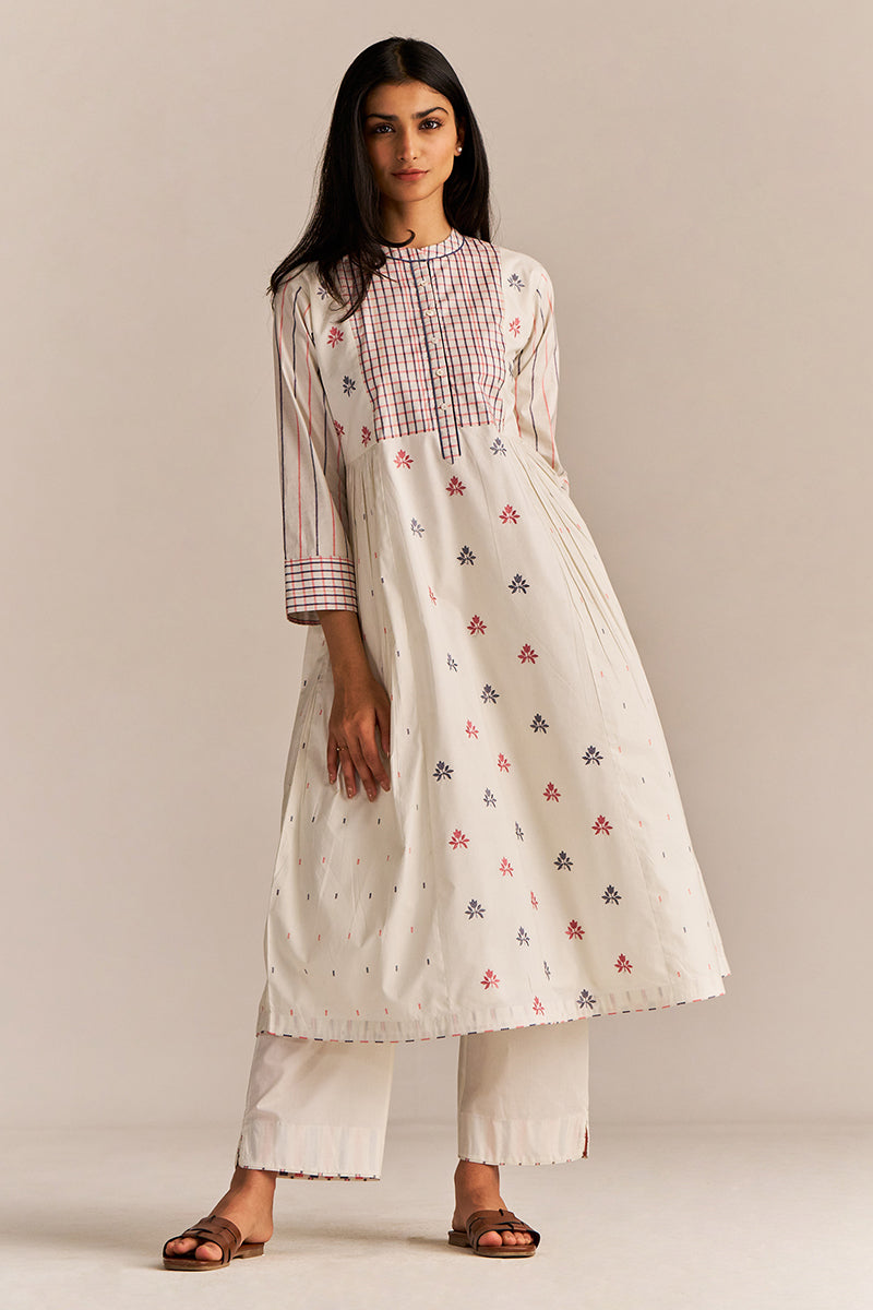 Off-White Cotton Embroidered Kurta Set