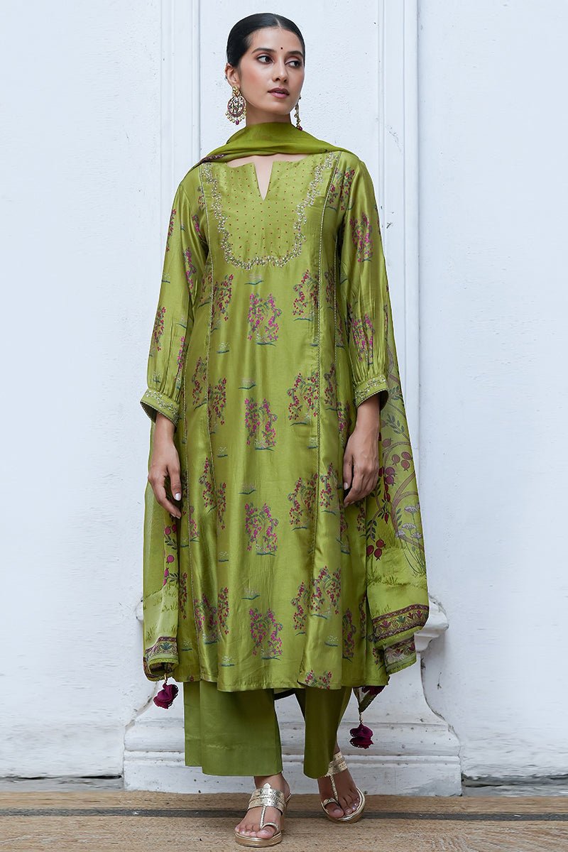 Henna Green Raw Silk Salwar Suit With Organza Dupatta