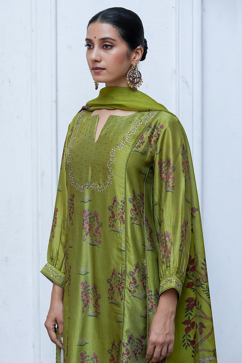 Henna Green Raw Silk Salwar Suit With Organza Dupatta