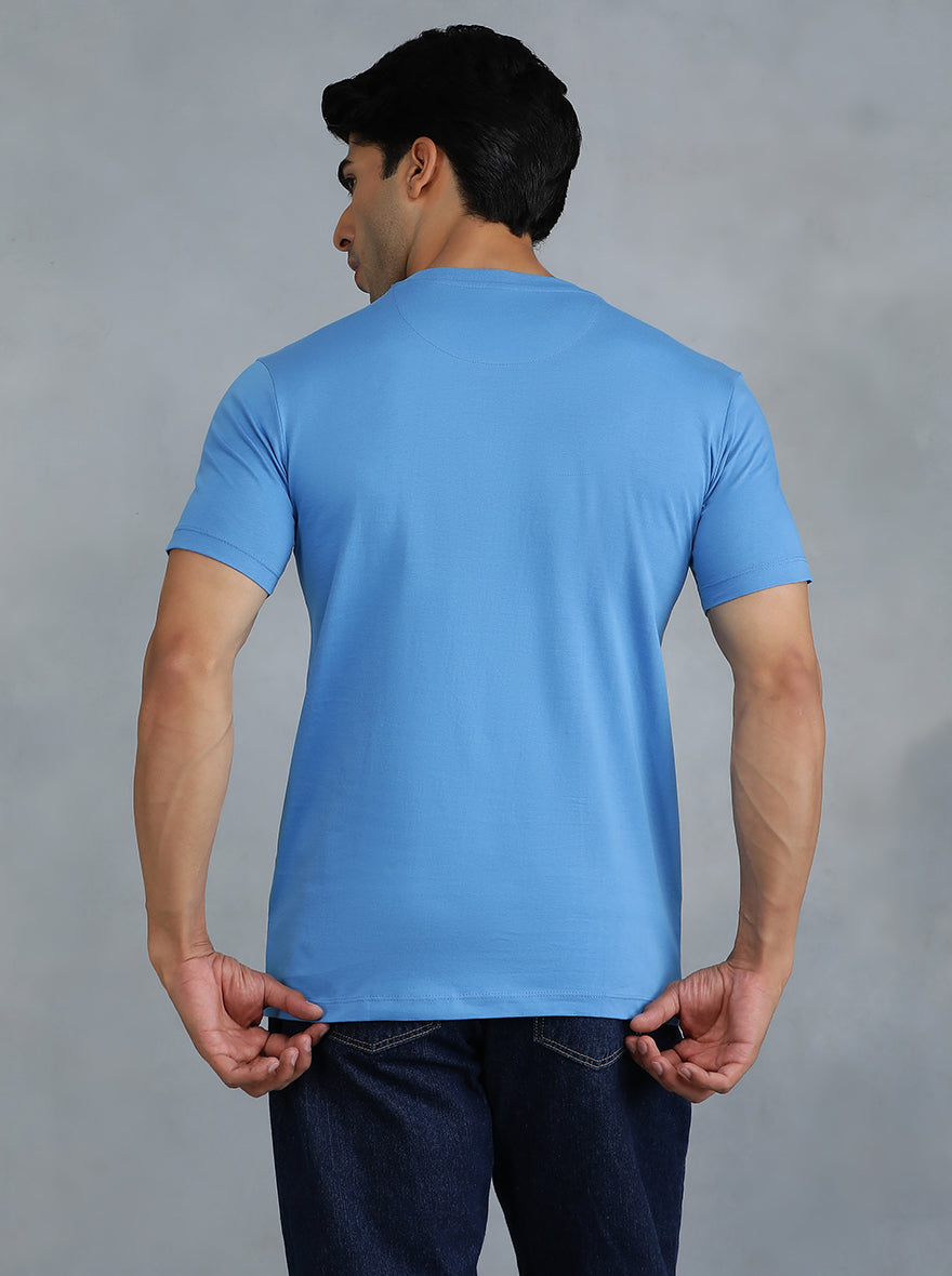 Blue Solid Slim Fit T-Shirt | pehervi
