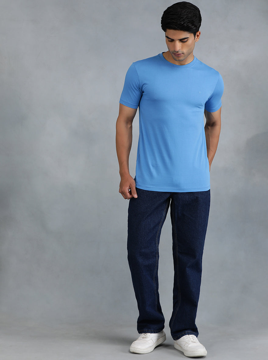 Blue Solid Slim Fit T-Shirt | pehervi