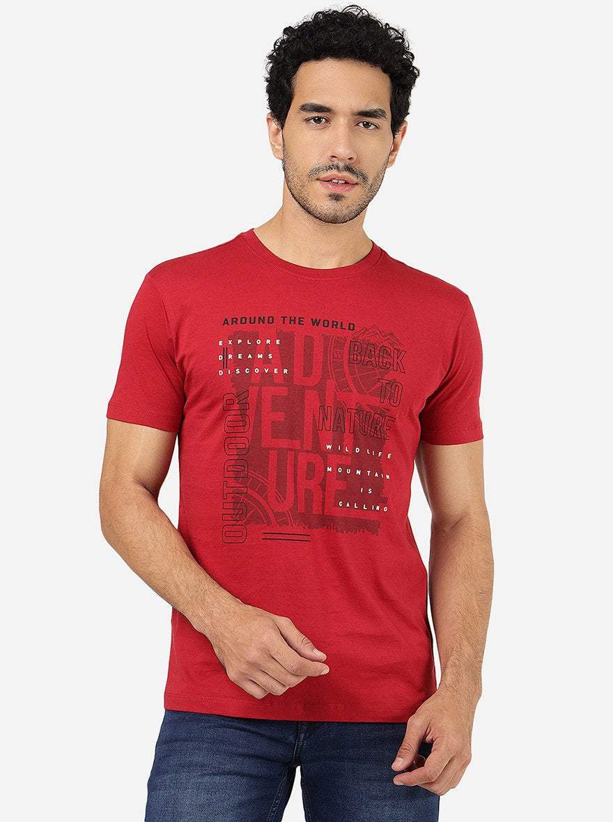 Maroon Printed Slim Fit T-Shirt | pehervi