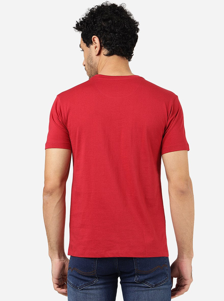 Maroon Printed Slim Fit T-Shirt | pehervi