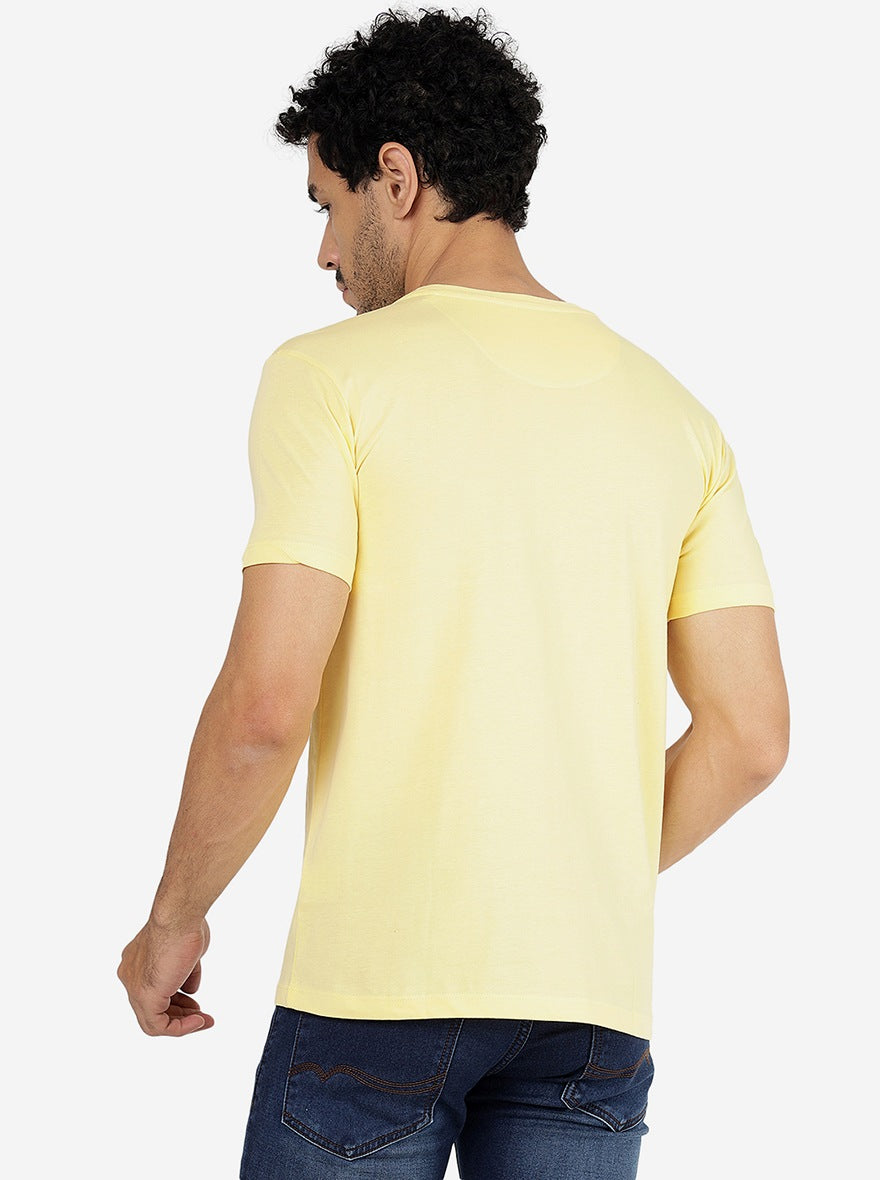 Light Yellow Printed Slim Fit T-Shirt | pehervi