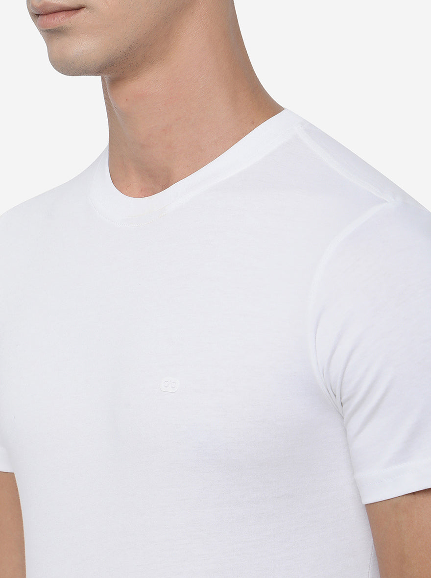 White Solid Slim Fit T-Shirt | pehervi