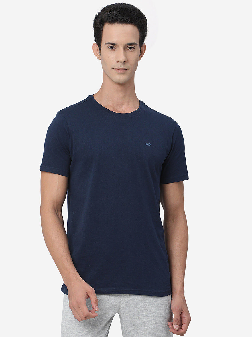 Navy Blue Solid Slim Fit T-Shirt | pehervi