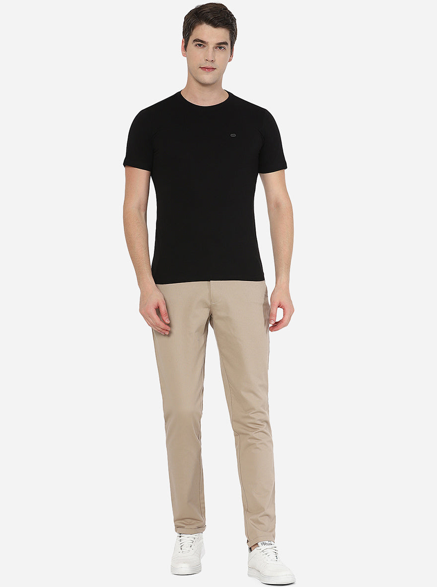 Black Solid Slim Fit T-Shirt | pehervi