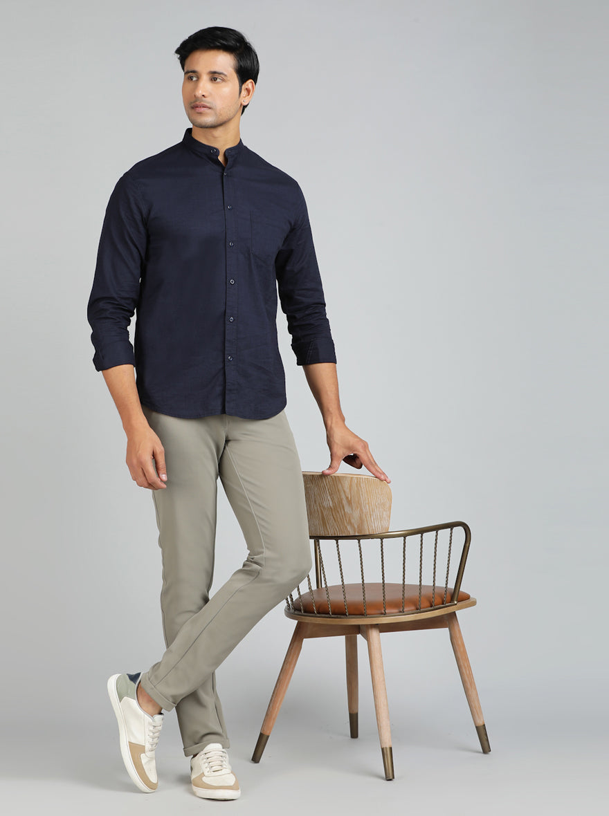 Navy Blue Solid Slim Fit Casual Shirt | pehervi