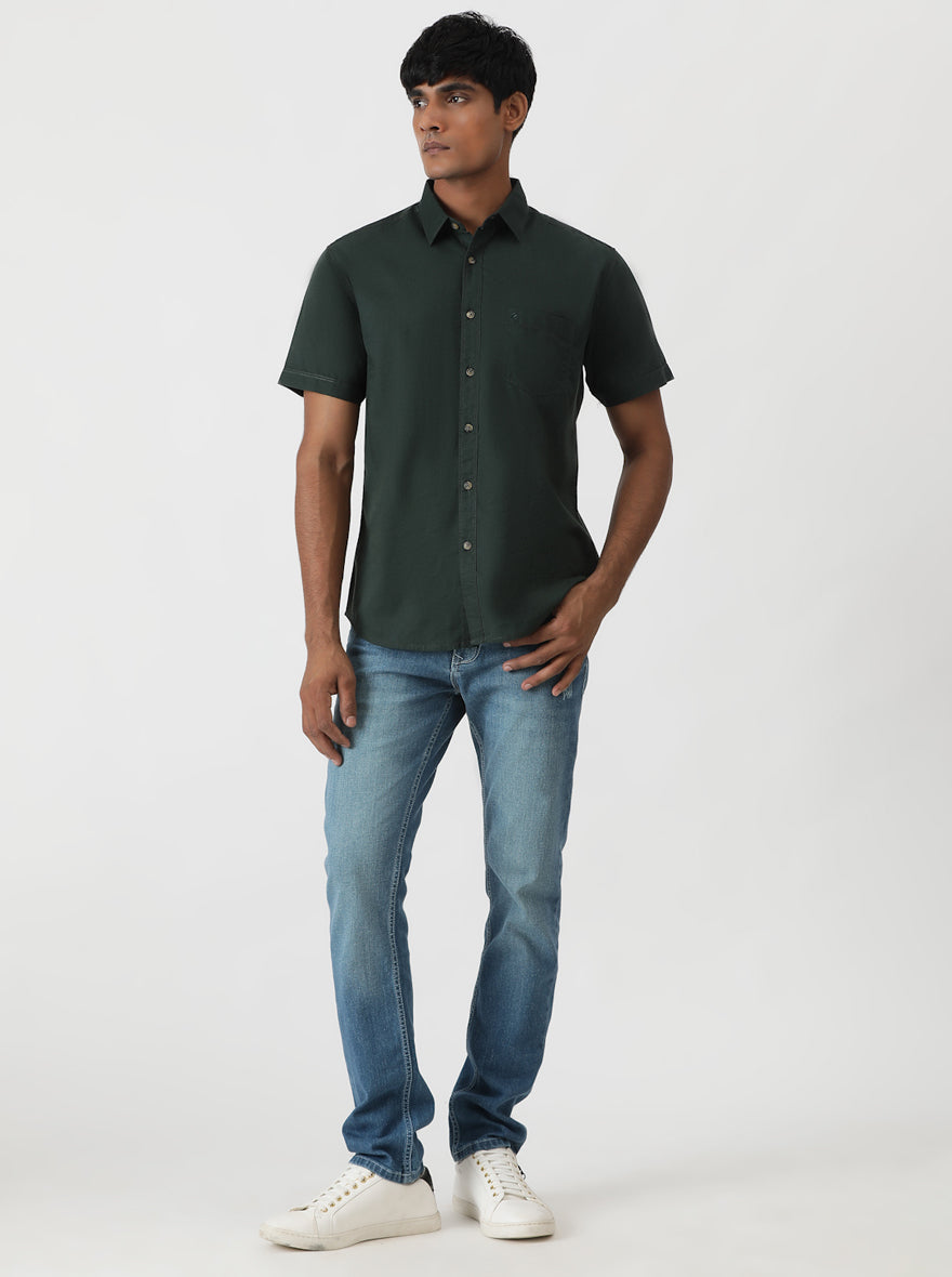 Olive Green Solid Slim Fit Casual Shirt | pehervi