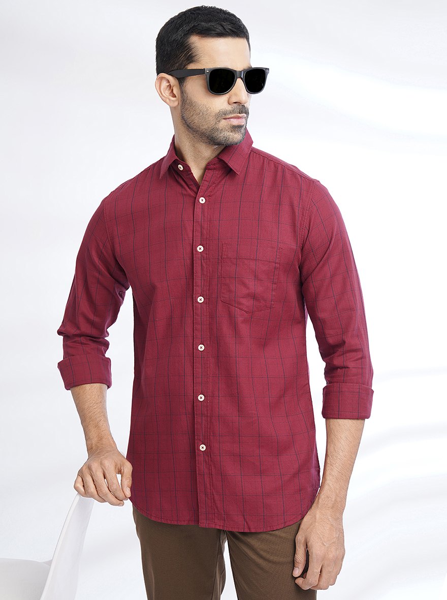 Maroon Checked Slim Fit Casual Shirt | pehervi