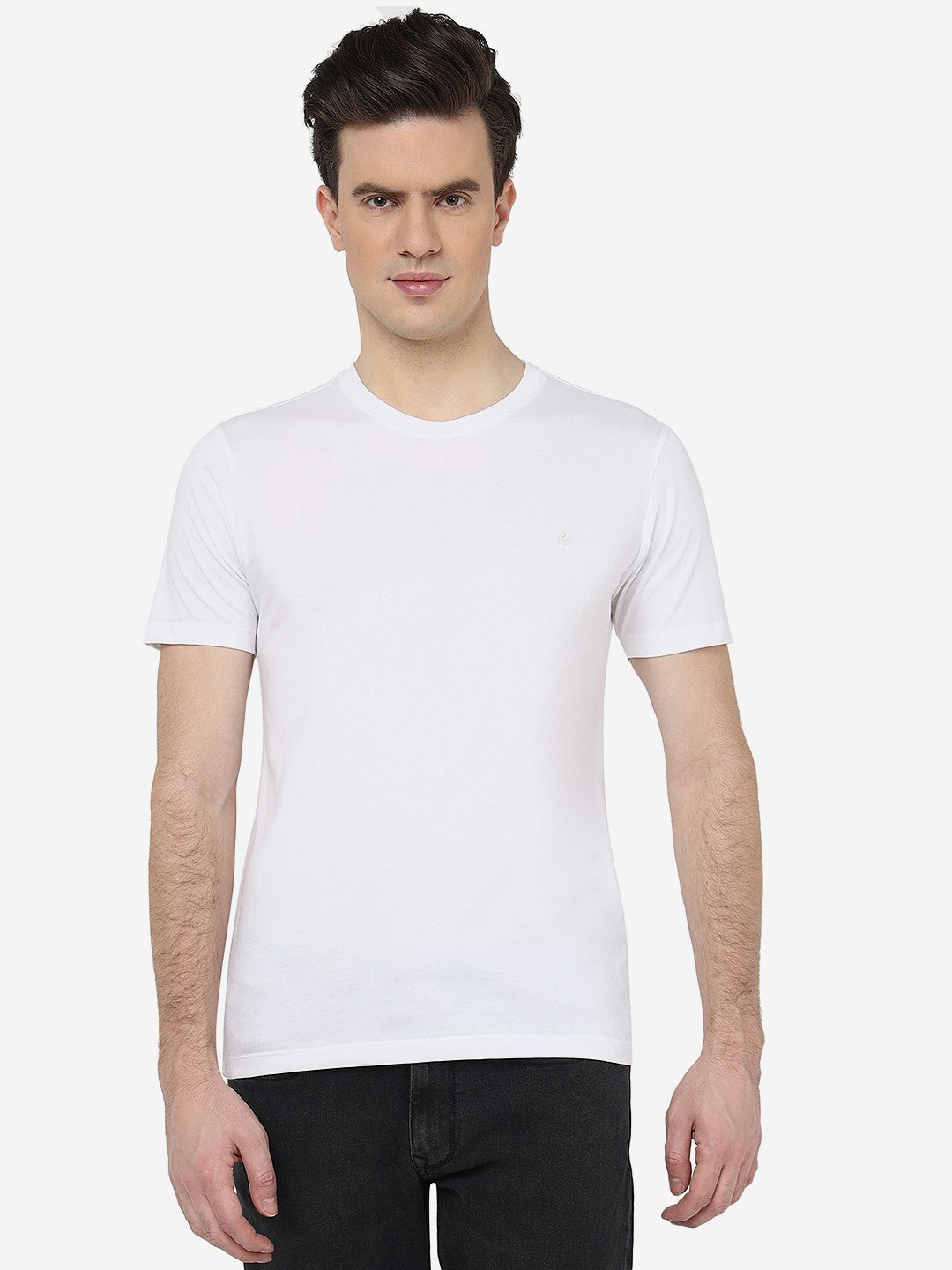 White Solid Slim Fit T-Shirt | pehervi