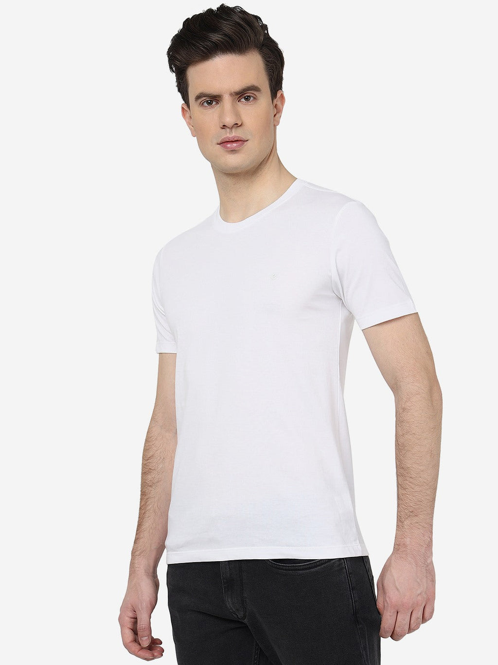White Solid Slim Fit T-Shirt | pehervi
