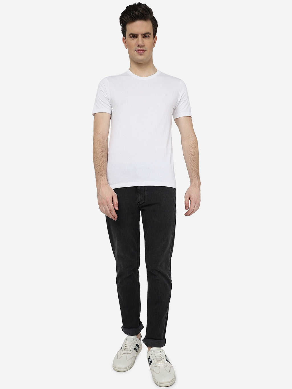 White Solid Slim Fit T-Shirt | pehervi
