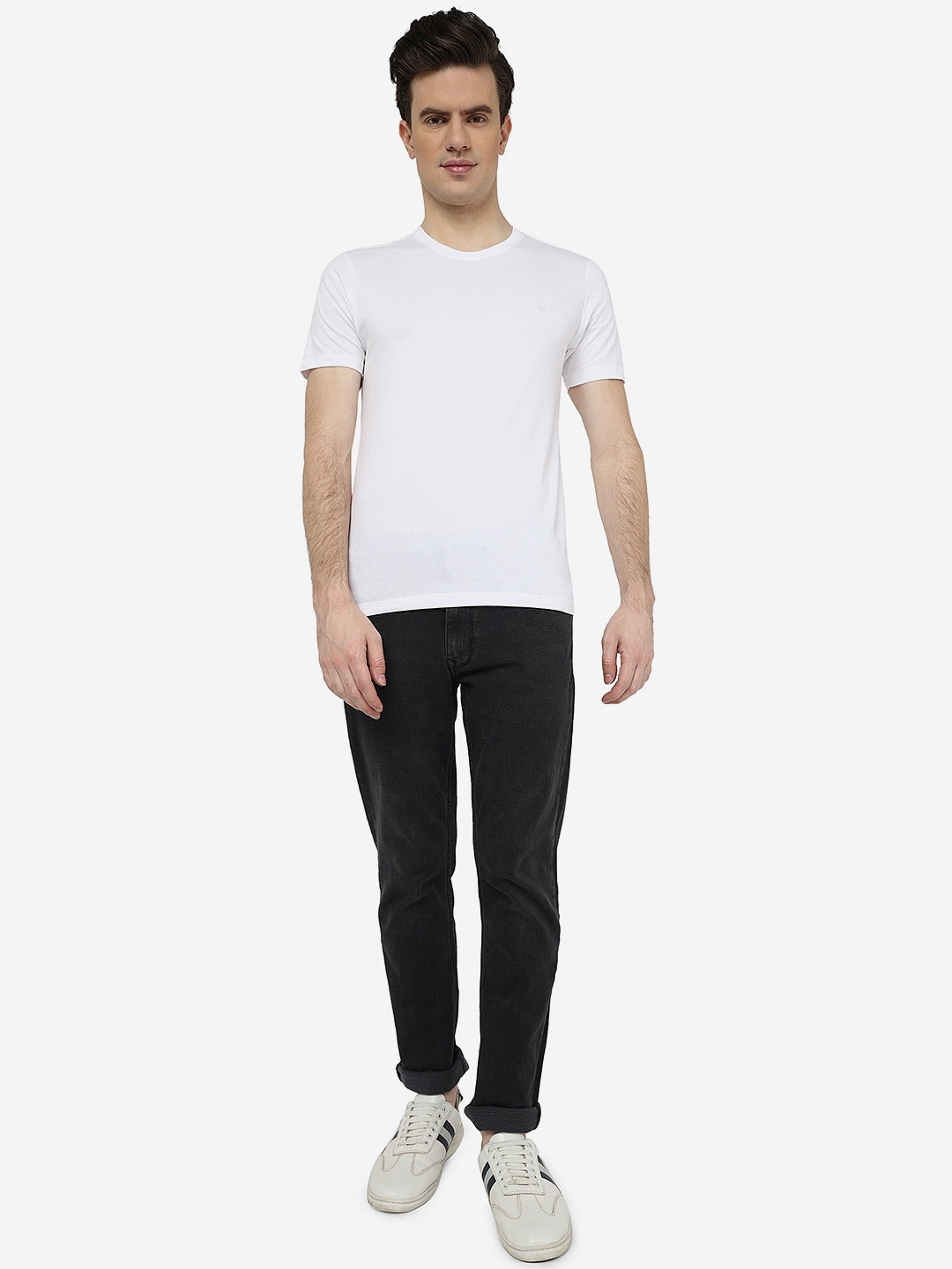 White Solid Slim Fit T-Shirt | pehervi