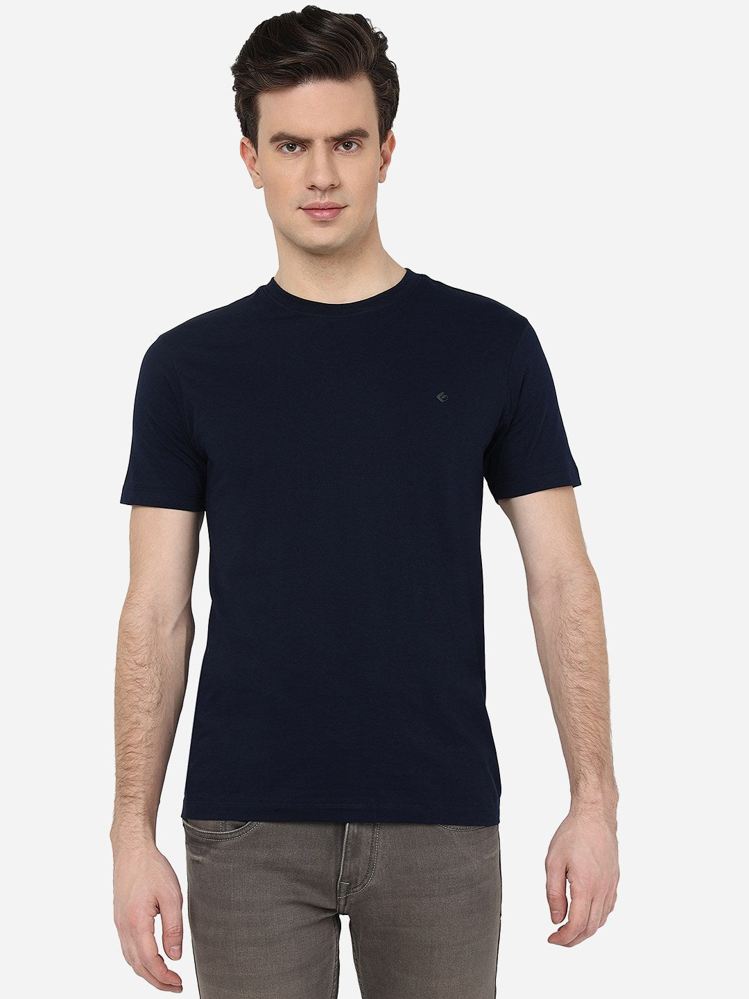 Navy Blue Solid Slim Fit T-Shirt | pehervi
