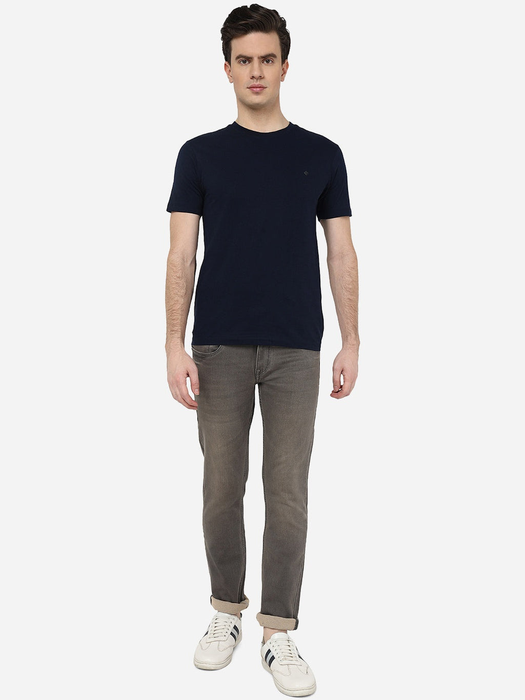 Navy Blue Solid Slim Fit T-Shirt | pehervi
