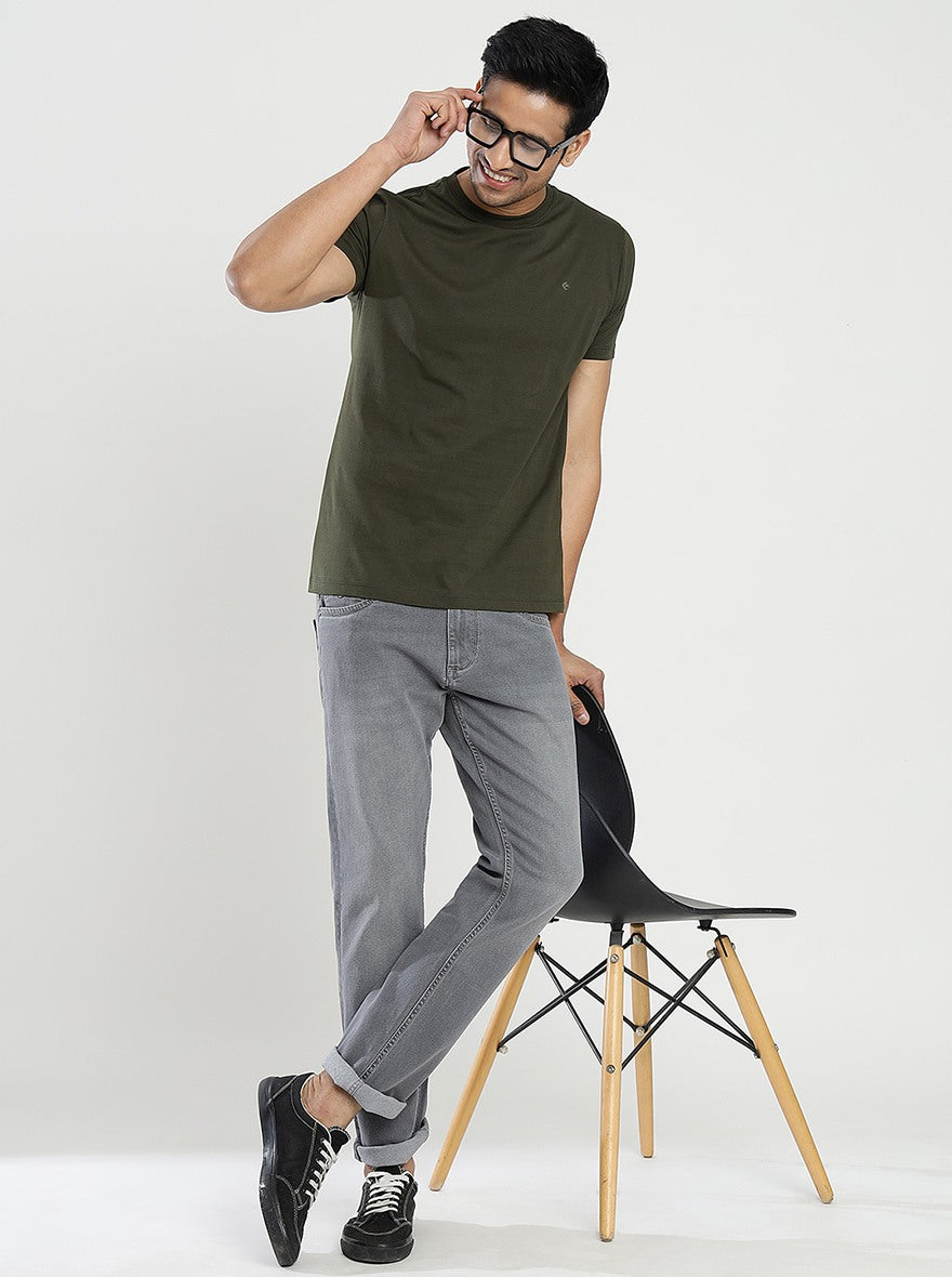Olive Green Solid Slim Fit T-Shirt | pehervi
