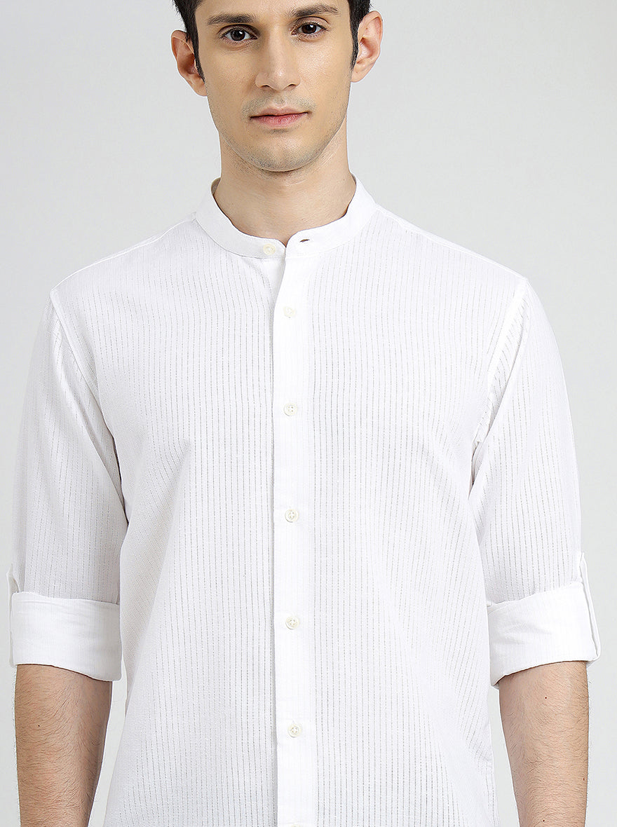 White Solid Slim Fit Casual Shirt | pehervi