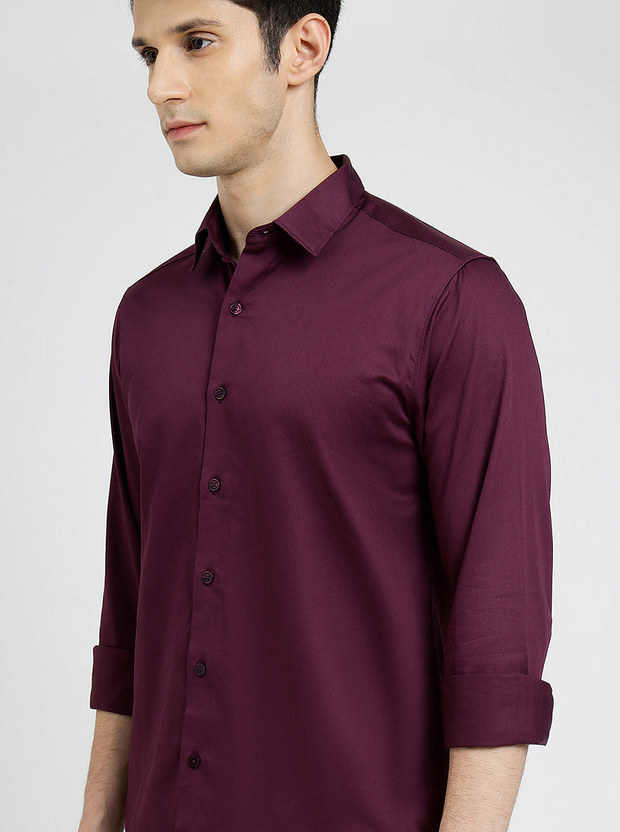 Wine Solid Slim Fit Casual Shirt | pehervi