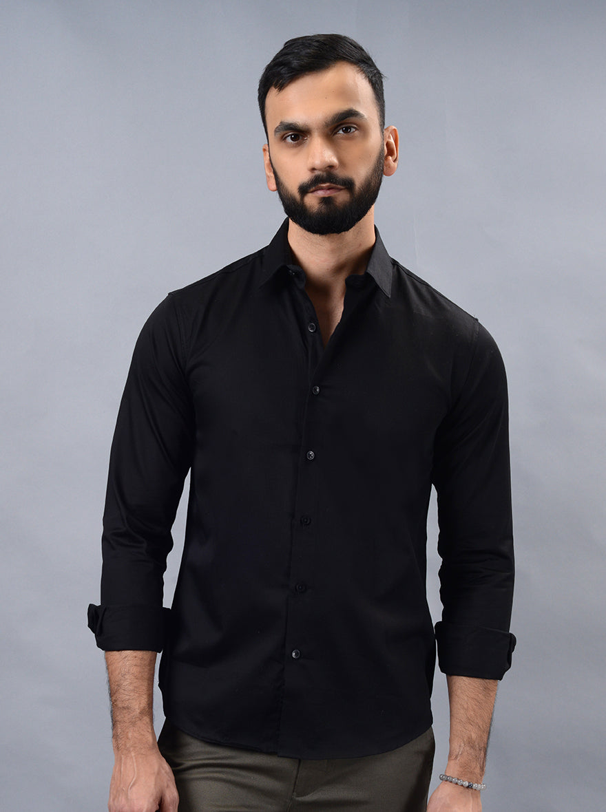 Black Solid Slim Fit Casual Shirt | pehervi