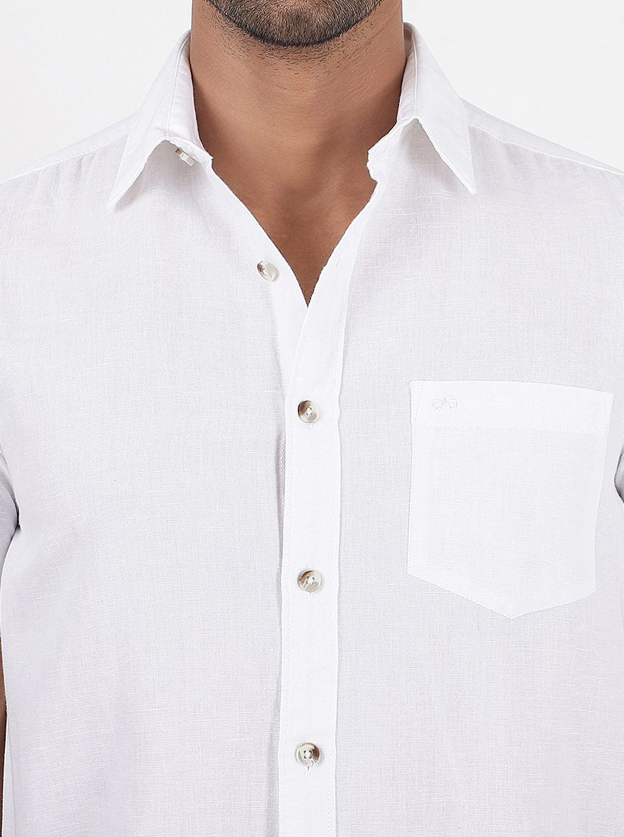 White Solid Slim Fit Casual Shirt | pehervi