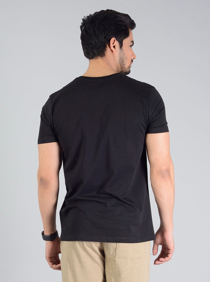 Black Solid Slim Fit T-Shirt | pehervi