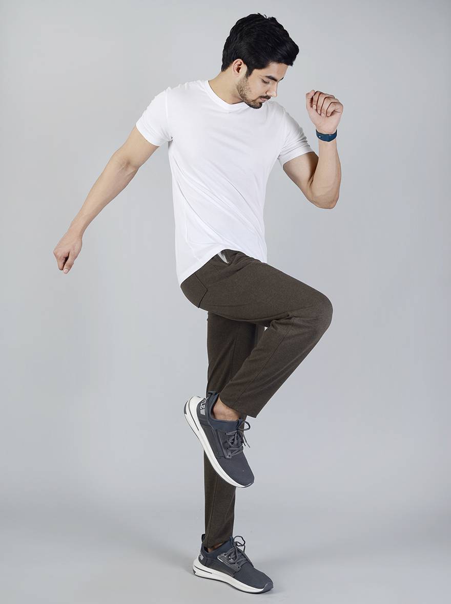 White Solid Slim Fit T-Shirt | pehervi