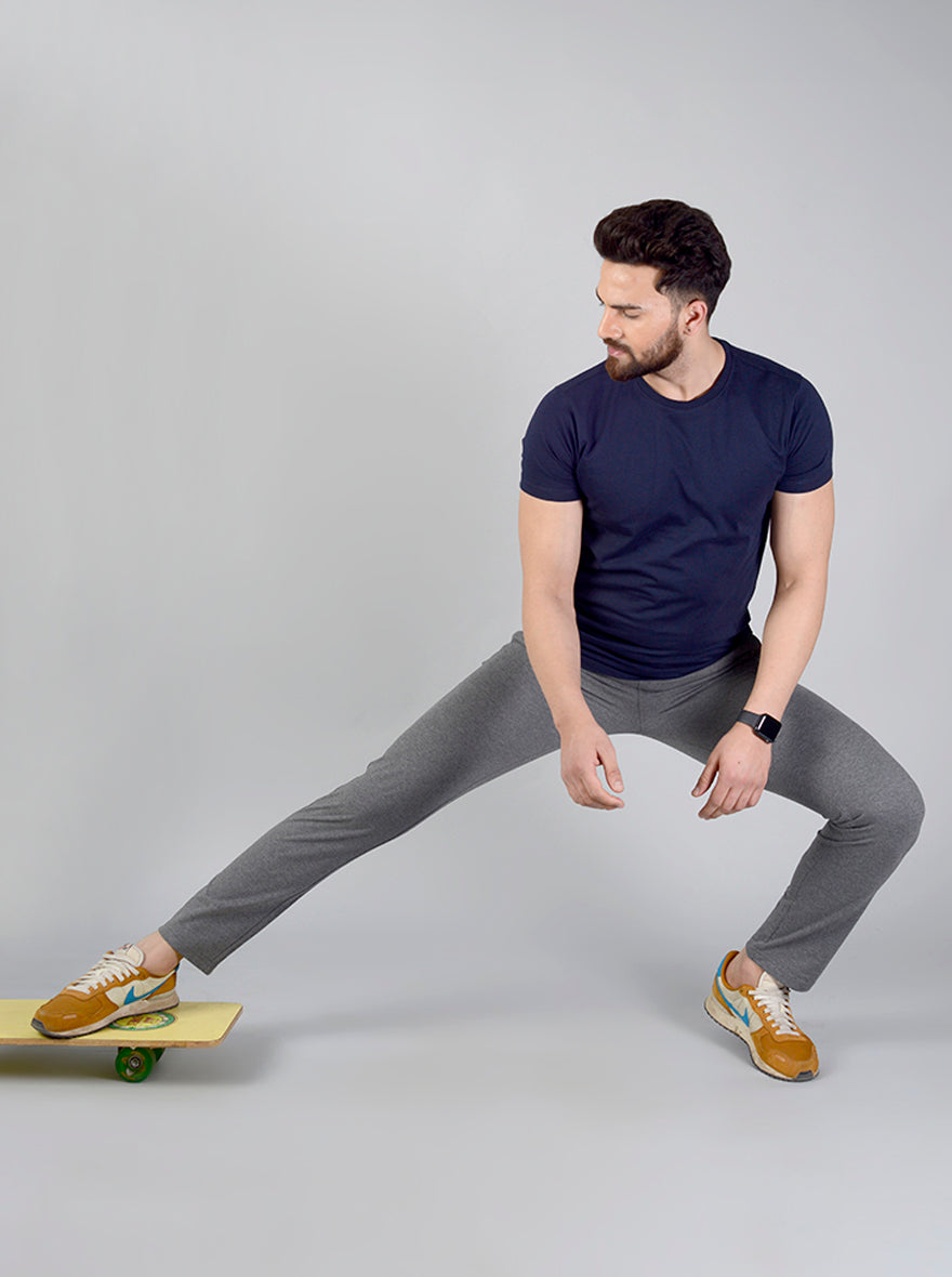 Dark Navy Blue Solid Slim Fit T-shirt | pehervi